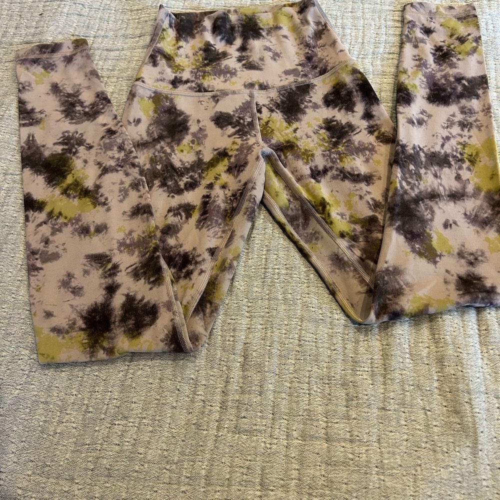 NWOT Lululemon leggings